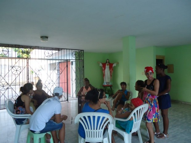 Ya en Guantánamo, reunidos antes del inicio de la Gala "Nuestra Casa Común"